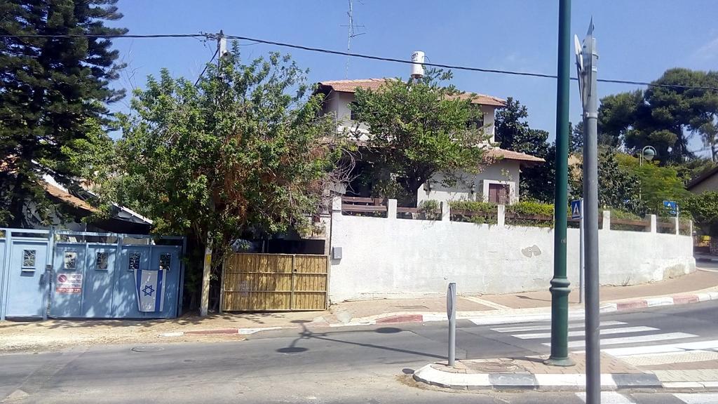 Like Home Gedera Εξωτερικό φωτογραφία